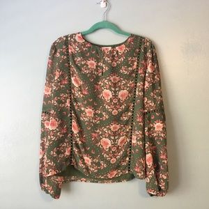 [M] Floral Blouse